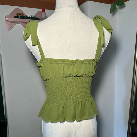 Aritzia Wilfred Ballad Camisole - Picture 5 of 10